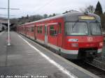 420 289 steht im Februar 2005 im recht unfotogenen Bahnhof Bad Soden, der gleichzeitig der Endpunkt der S3 ist.
