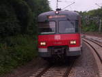 Am 9.6.2011 konnte ich den 420 908-6 aus einem RE Fotografieren auf seine Fahrt auf der Linie S2 von Schorndorf nach Stuttgart-Vaihingen,Das Foto entstandt kurz vor Stuttgart-Bad-Cannstadt.