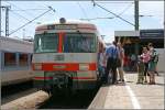 420 001 steht als Sonderzug von Mnchen Ost nach Markt Schwaben  zur Abfahrt bereit. (01.07.07)
