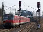 420 293 + Verwandschaft als S-Bahn nach Wiesbaden HBF am 15.03.08 bei der Einfahrt von Wiesbaden Ost.