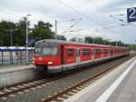 Am 27.07.09 steht der 420er Triebzug in Form von 420 279-2 als Linie S2(Offenbach Hbf-Dietzenbach) in Heusenstamm abfahrbereit.Nchster Halt ist Dietzenbach-Steinberg!!!