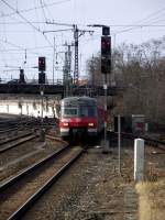 420 863-3 erreicht Hanau Hbf als S9 am 09.02.13
