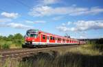 420 360 und ein weiterer Triebzug der Baureihe 420 unterwegs als S 9 in Richtung Wiesbaden. (Aufnahmeort: Mainz-Kastel, 31. Juli 2013)