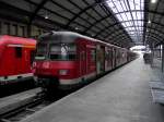 420 925-0 der S-Bahn Rhein Main als S9 nach Hanau am 21.11.13 in Wiesbaden Hbf 