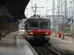 DB Regio Hessen S-Bahn Rhein Main 420 425-1 erreicht am 06.05.14 Frankfurt Hbf als S7