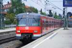 S-Bahn Stuttgart: 420 466-5 und noch ein 420er fahren gerade als S2 (Schorndorf-Filderstadt) (Zug S 7255)in Stuttgart-Vaihingen ein.(Aufnahme von 02.05.09)