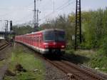 420 297-4 der S-Bahn Rhein Main erreicht als S9 Hanau Hbf am 29.04.13