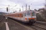 420324 auf der S 1 nach Böblingen am 3.3.1989 in Stuttgart - Untertürkheim.