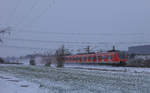 Am 08.02.2021 fuhren 422 054 und 422 081 als S6 nach Köln-Worringen in Langenfeld-Berghausen ein.