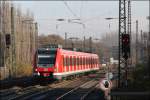 422 010 bei der Einfahrt in Castrop-Rauxel Hbf. 15.11.2011