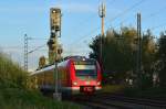 Auch der 422 525-5 ist bei der Ausfahrt in Korschenbroich in Richtung Mnchengladbach unterwegs.....sein nchster Halt ist in Lrrp. Freitag 28.9.2012