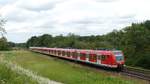 Eine S1 Flughafen/Freising - Ostbahnhof kurz vor Feldmoching. Aufgenommen am 24.6.2018 15:20