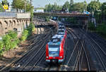 423 509-9 und 423 ??? der S-Bahn Stuttgart als S5 von Bietigheim-Bissingen nach Stuttgart Schwabstraße verlassen das südliche Gleisvorfeld des Bahnhofs Ludwigsburg.
Aufgenommen vom  Gießhaus-Steg .
[26.7.2019 | 9:02 Uhr]