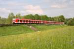 423 030-6 als S1 (Herrenberg – Kirchheim/Teck) am 22.05.2010 zwischen Wernau und Wendlingen.