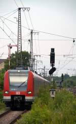 423 606 als S4 nach Geltendorf, am 22.07.2010 kurz vor Berg am Laim.