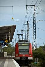423 175 als S4 nach Geltendorf, am 15.08.2010 bei der Ausfahrt aus Berg am Laim.