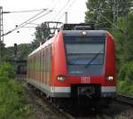 Stuttgarter S-Bahn Triebwagen 423 809-3 durch Bonn-Oberkassel.