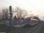 Auf der S1 nach Rdermark-Oberroden war 423 900 am 12.03.2006 gerade in die Station Frankfurt am Main-Sindlingen eingefahren.  