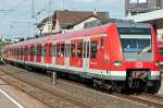 423 006-6 ( 94 80 0423 006-6 D-DB ), Alstom (LHB) 423.0-010, Eigentmer: DB Regio AG - Region Baden-Wrttemberg, Fahrzeugnutzer: S-Bahn Stuttgart, [D]-Stuttgart, Baujahr 1999, Bh Plochingen, 08.07.2013, Schorndorf Bf