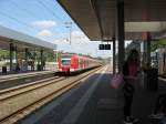 S12 Richtung Dren bestehend aus 423 792/292 und einem weiteren unbekannten Zug bildlich festgehalten bei der Einfahrt in Horrem am 23.8.13.