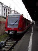 423 933-1 der S-Bahn Rhein Main am 18.02.14 in Bad Soden Bhf 