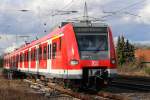 423 017 am 3.3.14 auf dem Weg von Krefeld-Oppum nach Stuttgart in Ratingen-Lintorf.