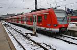 423 189-0 steht am 7.1.2019 als S1 von München Hauptbahnhof nach Freising im Startbahnhof bereit.