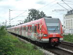 423 051-2 fährt am 10.06.2022 um 13:48 Uhr als S9 nach Au (Sieg) mit rund 15 Minuten Verspätung in Siegburg/Bonn ein.
