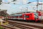 DB 424 027-1 als S12 in Köln Hbf, August 2025.