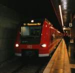 S5 nach Hannover Hbf im Bahnhof Hannover Flughafen am 19.11.2000