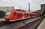 425 108-8 und 425 092-4 verlassen am 1.7.2017 als RE8 (RE10824)  Rhein-Erft-Express  von Koblenz Hauptbahnhof nach Mönchengladbach Hauptbahnhof den Kölner Hauptbahnhof.