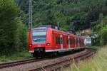 Angeführt von 425 255 ist am 13.06.2020 eine Doppeltraktion auf der S1 nach Osterburken bei Zwingenberg unterwegs.