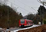 Wieder einmal habe ich den gestrickten 425 227-6/425 725-5 als S1 nach Homburg (Saar) Hbf im Schneefall bei Neckargerach ablichten können am dienstag den 19.1.2021
