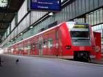 425 311/811 als RE nach Freudenstadt Hbf. Hier sthet er bereit mit einer weiteren Einheit um gleich Stuttgart Hbf zu verlassen. 30.09.07