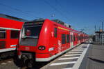Am 09.04.2025 legt der 425 033 als S7 nach Frankfurt/Main Hbf einen Halt in Groß Gerau-Dornberg ein.