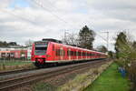 425 104 und 425 095 sind gemeinsam als RB27 nach Mönchengladbach bei Grevenbroich unterwegs.

Grevenbroich 15.03.2026