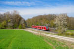 425 085 DB Regio als RB 58133 (W�rzburg Hbf - Treuchtlingen) bei Steinach b. Rothenburg, 20.04.2022
