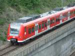 425 310 an der Spitze eines Vollzuges auf der Gubahn in Richtung Rottweil/ Freudenstadt am 03.06.2008.