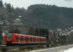 425 306-8 als RE 19648 (Rottweil-Stuttgart Hbf) am Esig Epfendorf 26.2.09