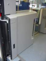 Hier sieht man eine berfahrbrcke wie sie sich in der 425.1 befindet.