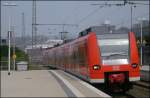 425 566 als RB11067 bei der Einfahrt von Herzogenrath 13.4.2009