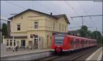 425 068 als  Rhein-Niers-Bahn  nach Duisburg in Herzogenrath 7.6.2009