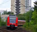 425 094/594 und 425 106/606 verlassen Bonn-Beul als RE8 von Koblenz kommend in Richtung Mnchengladbach Hbf.