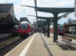 3-faches Treffen in Worms links die 425-110 nach Mainz, daneben die RB nach Mannheim Hbf und an Gleis 3 der RE nach Karlsruhe.