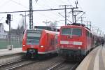 425 315-9 und 111 083-2, am 14.03.2011 in Lehrte.