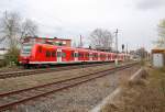 Ein 425ziger als RB 33 verlsst gerade den HP Erkelenz am Mittag des 26.3.2011 in Richtung Aachen.