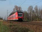 24.03.2011: 425 222-7 mit einem weiteren 425 der S-Bahn Rhein-Neckar als S3 von Karlsruhe nach Germersheim ber Heidelberg, Mannheim. Aufgenommen zwischen Karlsruhe-Durlach und Weingarten.