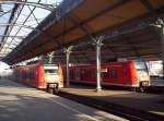 Zwei 425er treffen sich auf der  RB 33  Linie im Krefelder Hbf bei Sptem Nachmittag. 29.01.2006