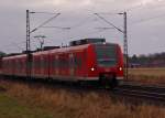 Dustere Nachmittagsstimmung am Niederrhein.....der 425 070 als RB 33 zwischen Forstwald und Anrath am Sonntag den 26.2.2012