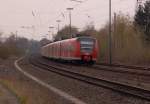 Eine Doppeleinheit 425ziger verlsst gerade den Bahnhof Rheydt-Odenkirchen in Richtung Koblenz.3.4.2012